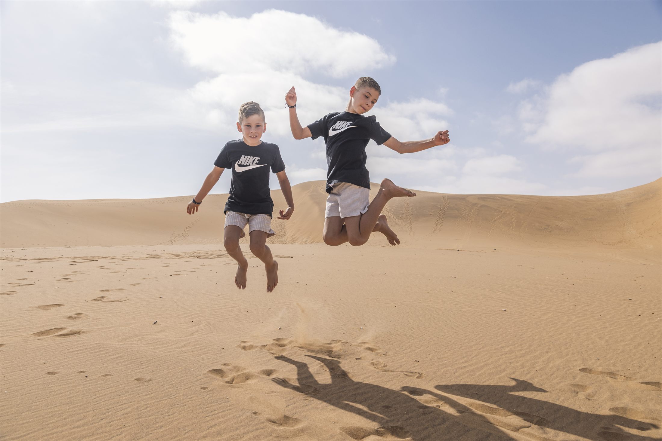 Chantelle Family Shoot in the Kramersdorf dunes by Maja Carstens — photo 3 of 16