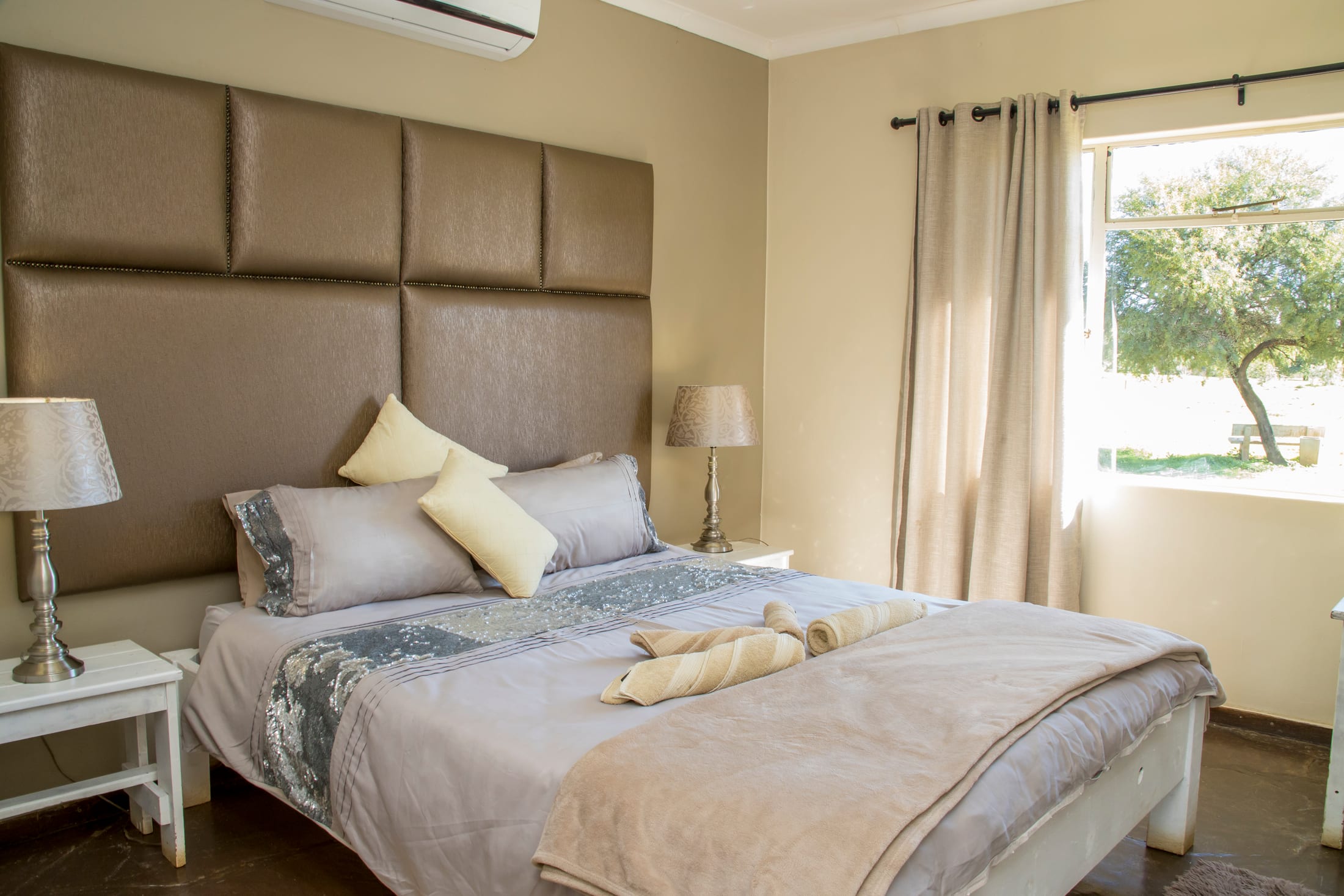 Heja Lodge rooms, pool and interior photography by Maja Carstens — photo 16 of 33