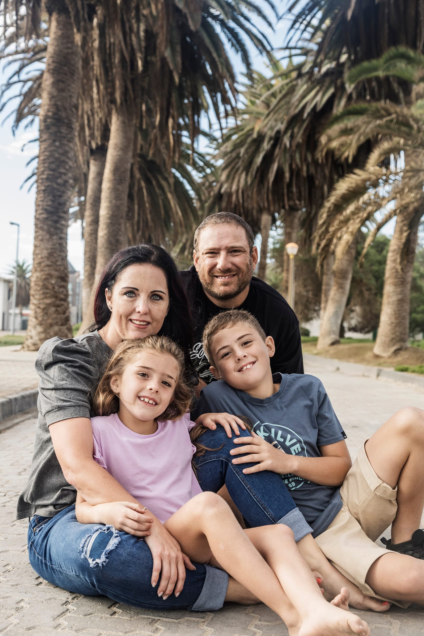 Lolla family shoot at the Swakopmund Jetty, palm-tree lane, and The Mole by Maja Carstens — photo 19 of 25
