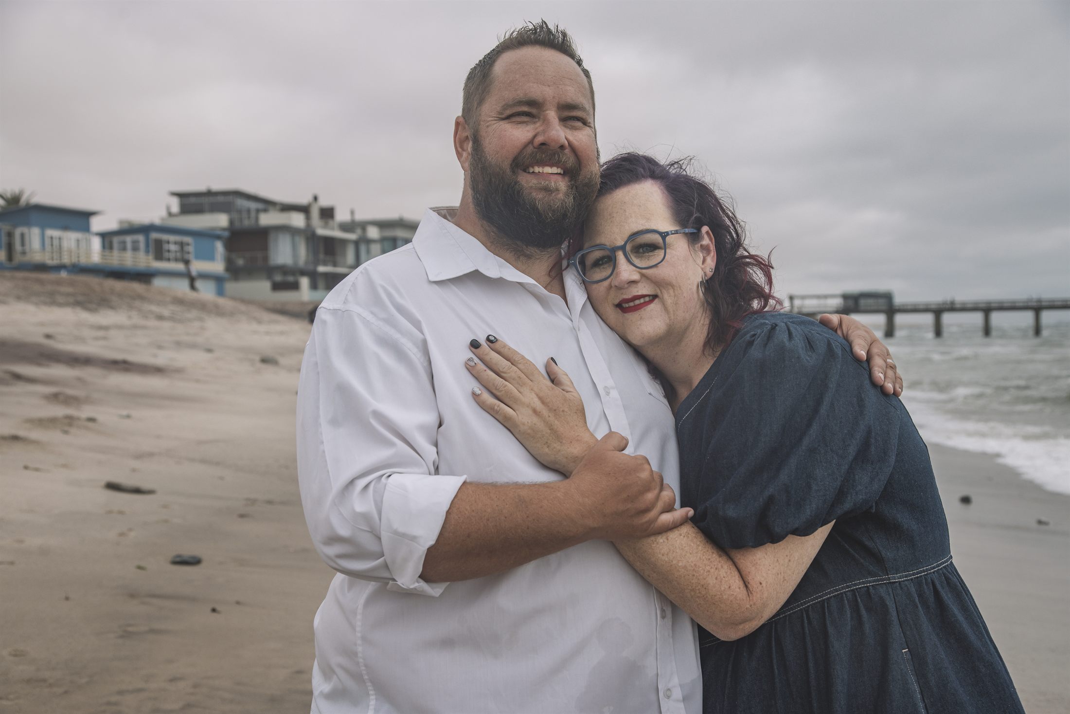 Tricia Burger family shoot at the Swakopmund Jetty and beach by Maja Carstens — photo 11 of 15