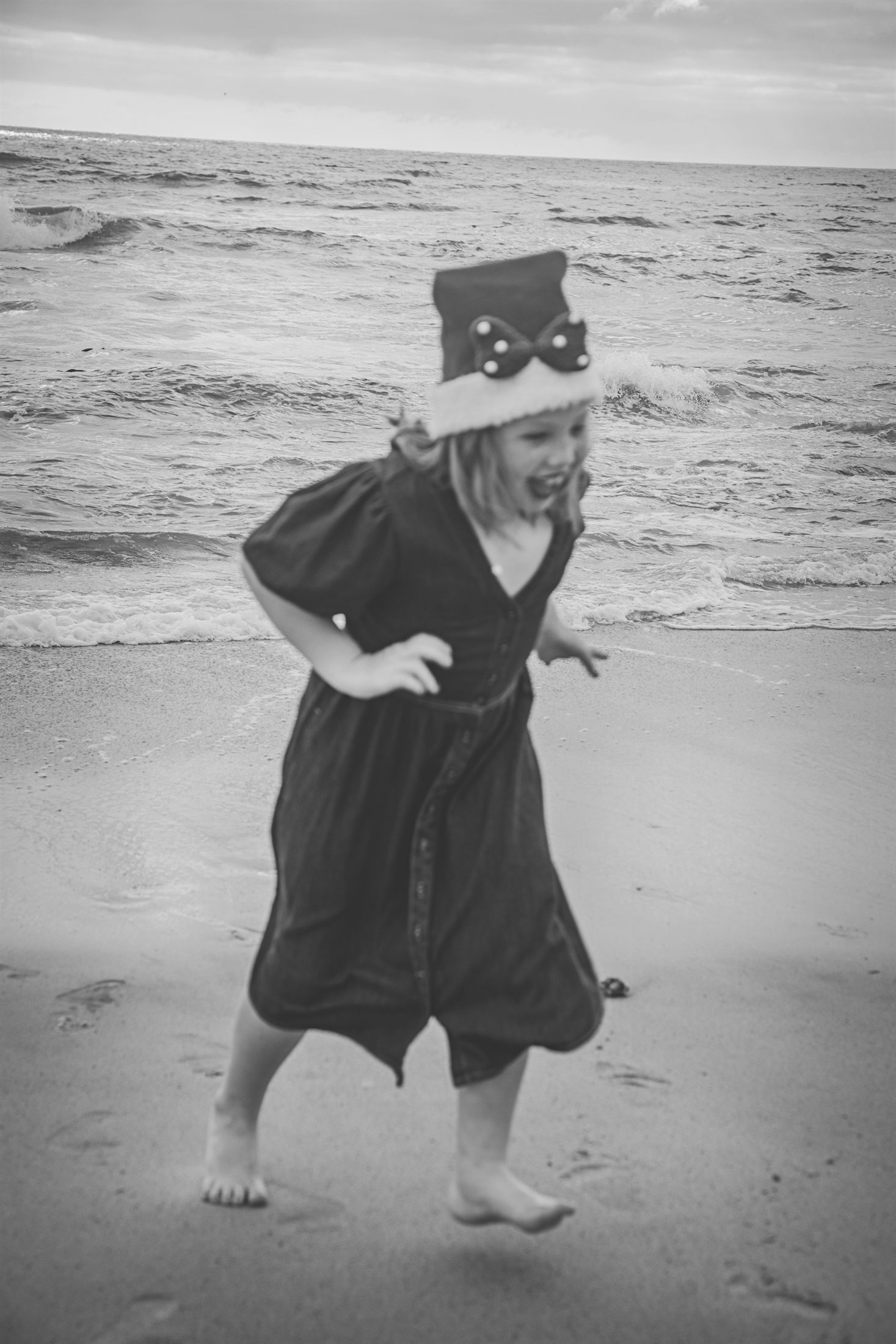 Tricia Burger family shoot at the Swakopmund Jetty and beach by Maja Carstens — photo 5 of 15
