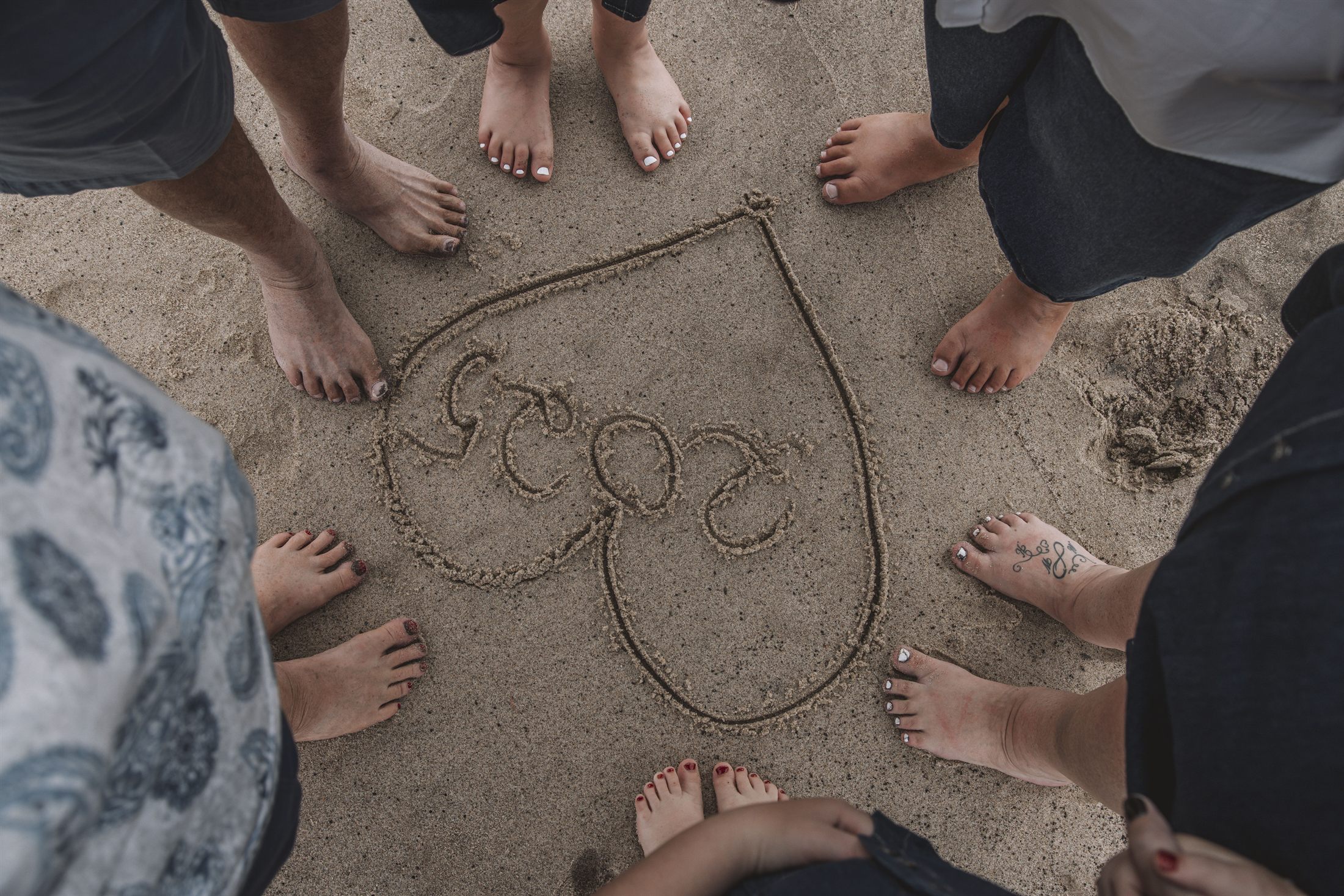 Tricia Burger family shoot at the Swakopmund Jetty and beach by Maja Carstens — photo 6 of 15